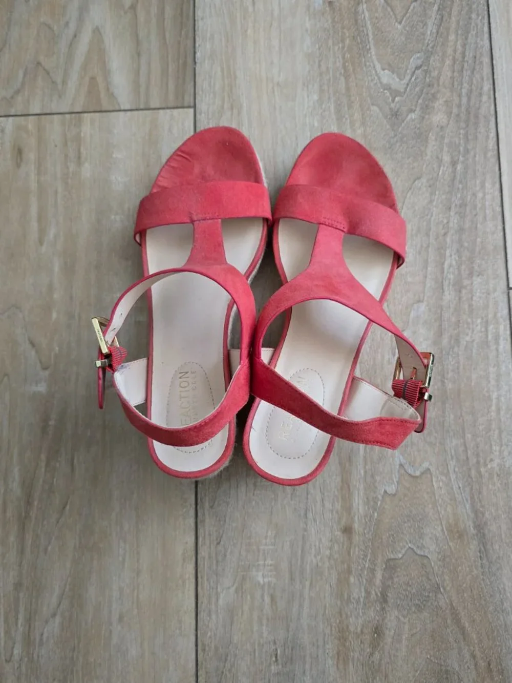 Kenneth Cole Reaction Women's Card Espadrille Wedge Spiced Coral Sandal size 8
